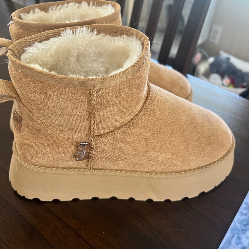 Platform boots